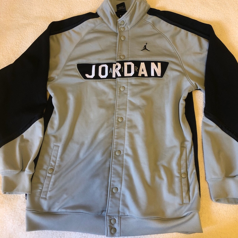 Jordan air button up hoodie, size large